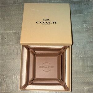 Coach Boxed Valet Tray Set Of Two Gunmetal Dark Saddle Smooth Leather